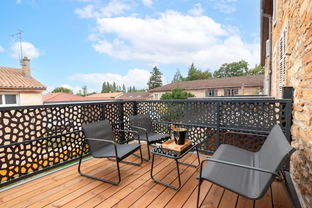 Cabana & L'Escapade Sud Maconnaise - Terrasse & Parking Apartment Exterior photo